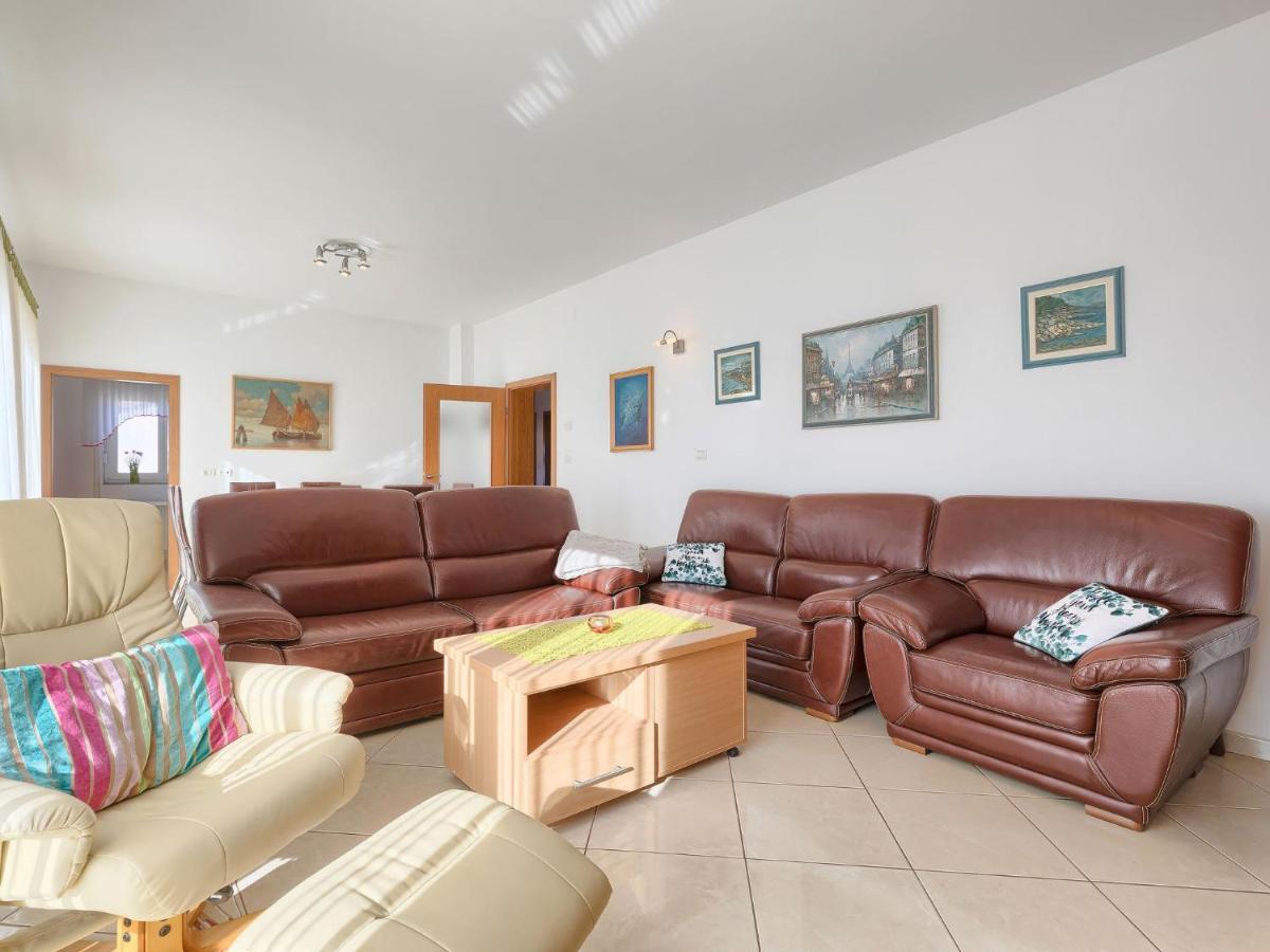 Apartment Laura By Interhome Galizana Екстер'єр фото